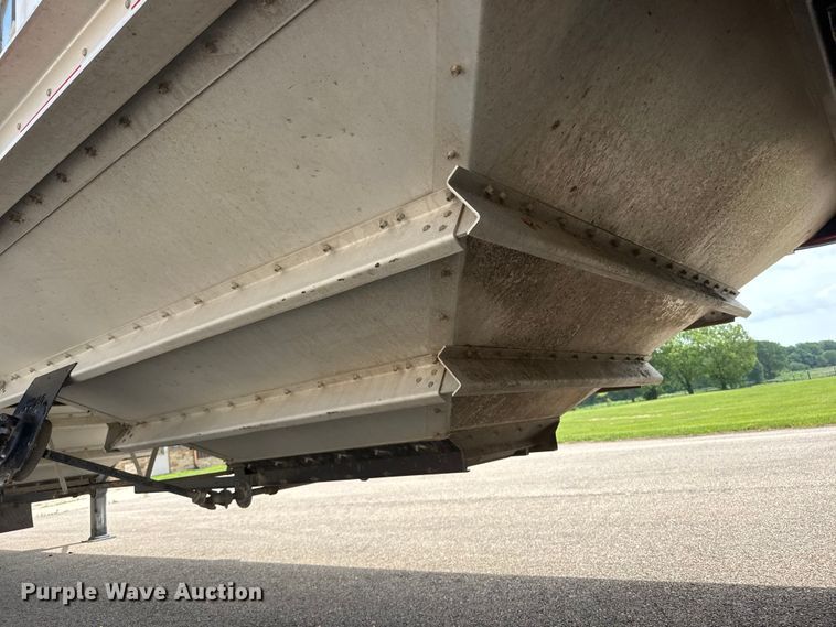 image for item NA9434 2019 Neville Built grain trailer