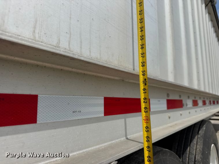 image for item NA9434 2019 Neville Built grain trailer