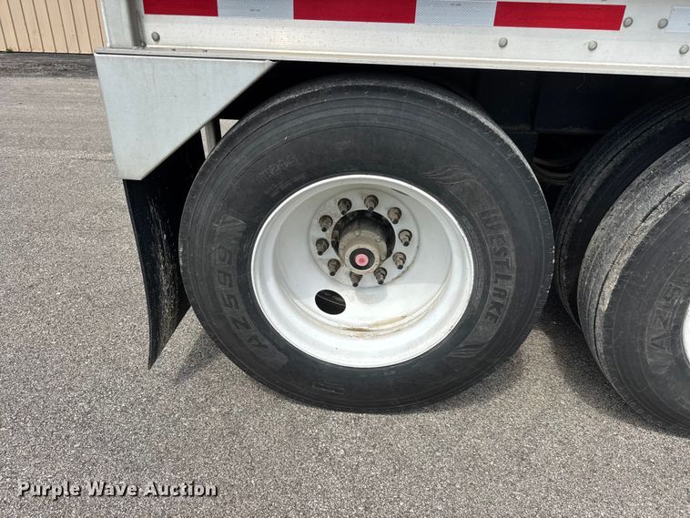 image for item NA9434 2019 Neville Built grain trailer