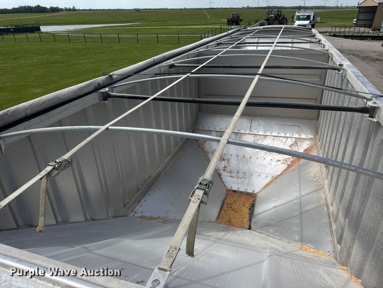 image for item NA9434 2019 Neville Built grain trailer