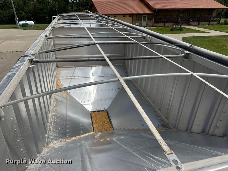image for item NA9434 2019 Neville Built grain trailer