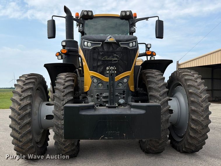 image for item NA9436 2016 Challenger 1038 MFWD tractor