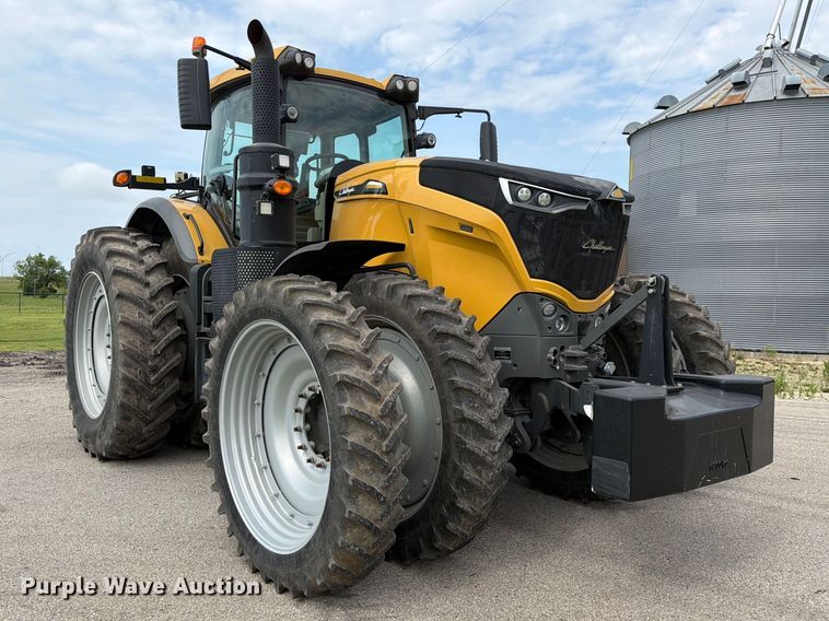 image for item NA9436 2016 Challenger 1038 MFWD tractor