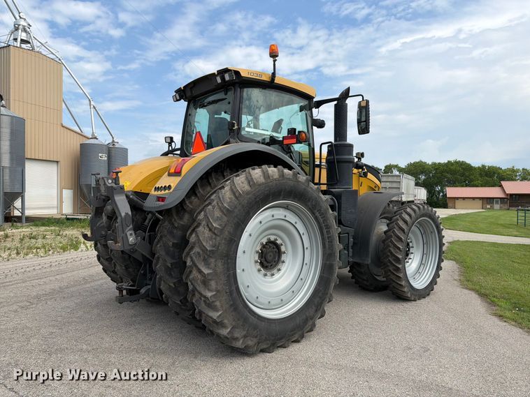 image for item NA9436 2016 Challenger 1038 MFWD tractor