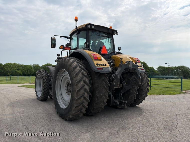 image for item NA9436 2016 Challenger 1038 MFWD tractor