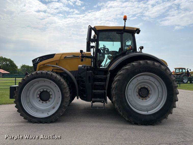 image for item NA9436 2016 Challenger 1038 MFWD tractor