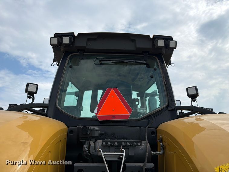 image for item NA9436 2016 Challenger 1038 MFWD tractor