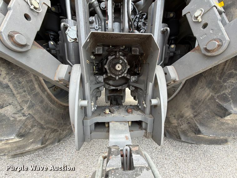 image for item NA9436 2016 Challenger 1038 MFWD tractor
