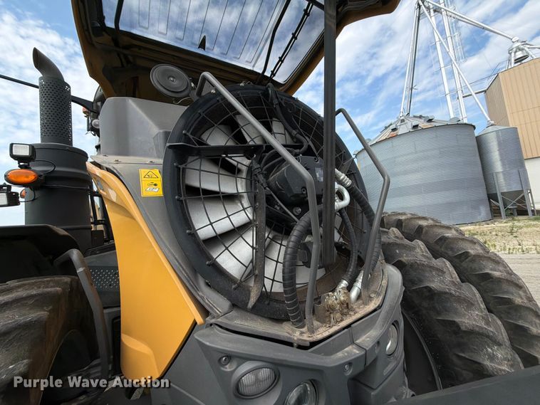 image for item NA9436 2016 Challenger 1038 MFWD tractor
