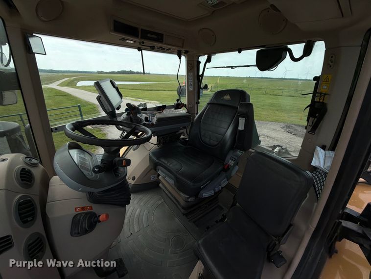 image for item NA9436 2016 Challenger 1038 MFWD tractor
