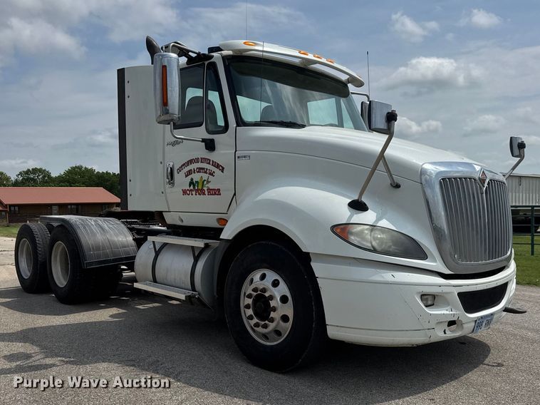 image for item NA9437 2013 International ProStar+ 122 semi truck