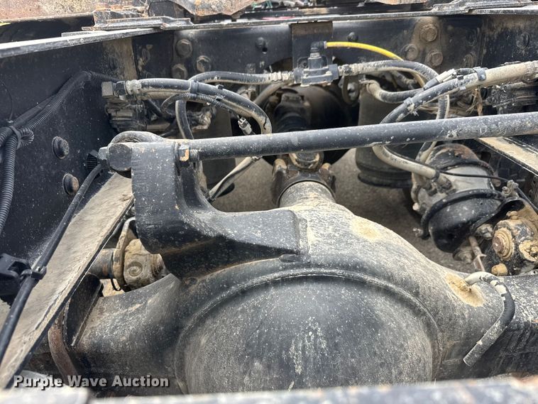 image for item NA9437 2013 International ProStar+ 122 semi truck