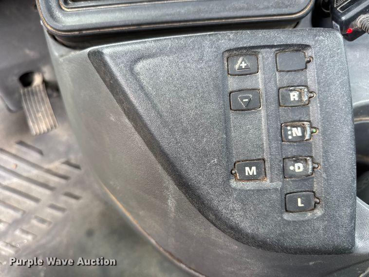 image for item NA9437 2013 International ProStar+ 122 semi truck