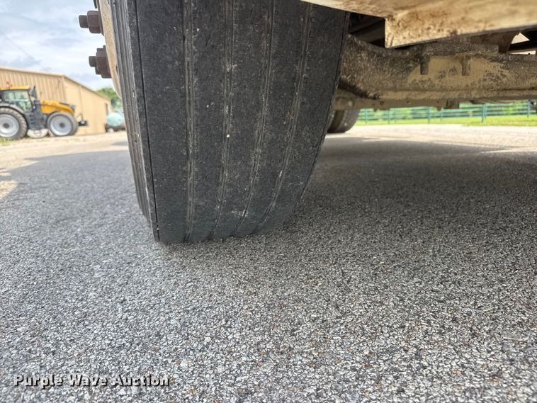 image for item NA9437 2013 International ProStar+ 122 semi truck
