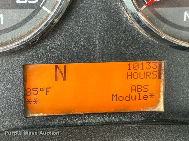 image for item NA9437 2013 International ProStar+ 122 semi truck