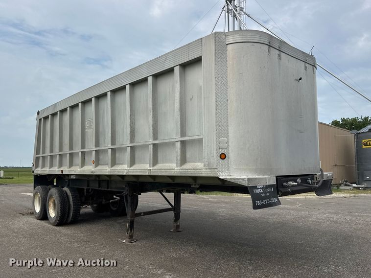 image for item NA9438 1989 Travis 28FT-S-96-FT-TA end dump trailer
