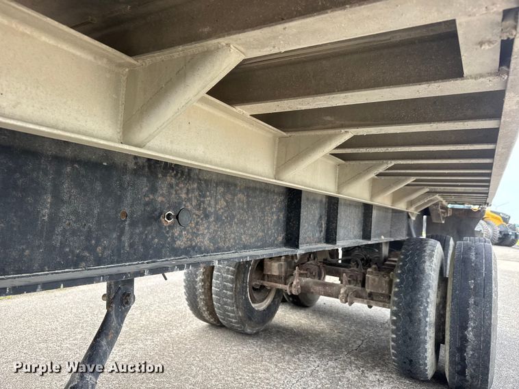 image for item NA9438 1989 Travis 28FT-S-96-FT-TA end dump trailer