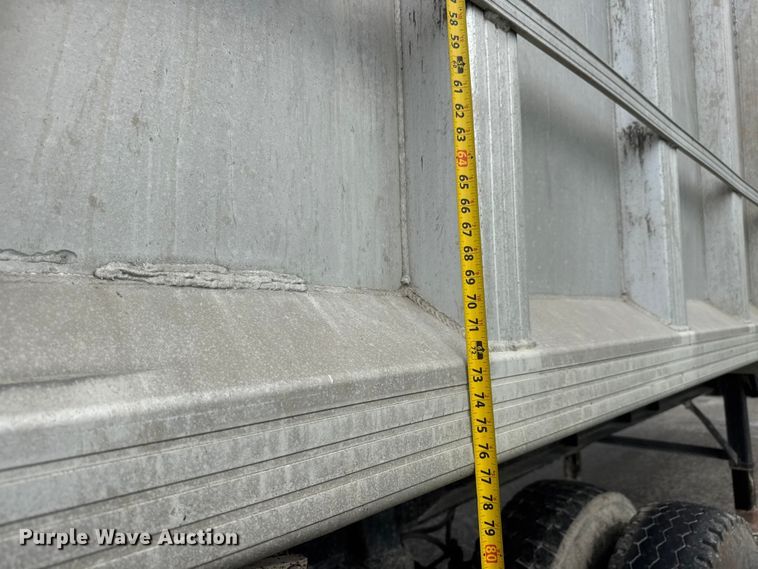 image for item NA9438 1989 Travis 28FT-S-96-FT-TA end dump trailer