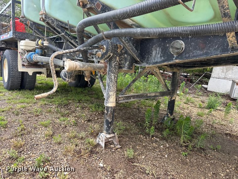 image for item NA9439 Nurse tank trailer