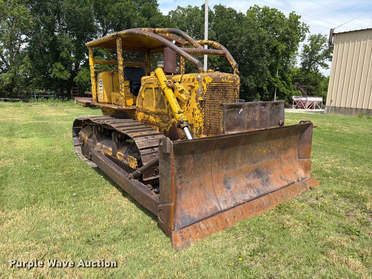 image for item NA9440 1970 Caterpillar D6C dozer