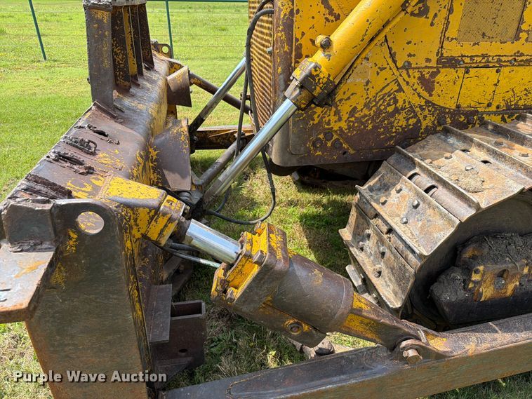 image for item NA9440 1970 Caterpillar D6C dozer