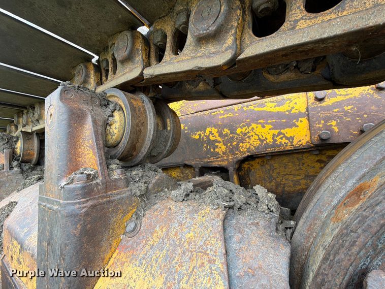 image for item NA9440 1970 Caterpillar D6C dozer