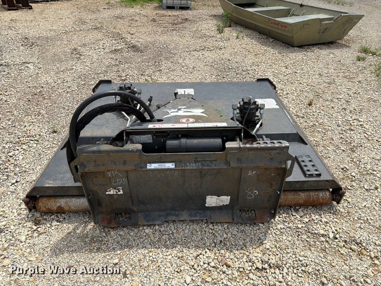 image for item NA9443 2016 Bobcat 80 skid steer rotary mower