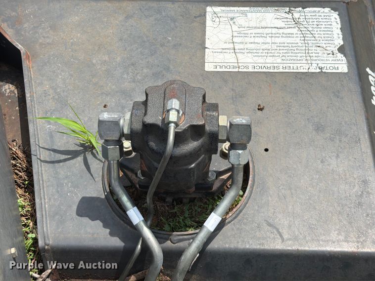 image for item NA9443 2016 Bobcat 80 skid steer rotary mower