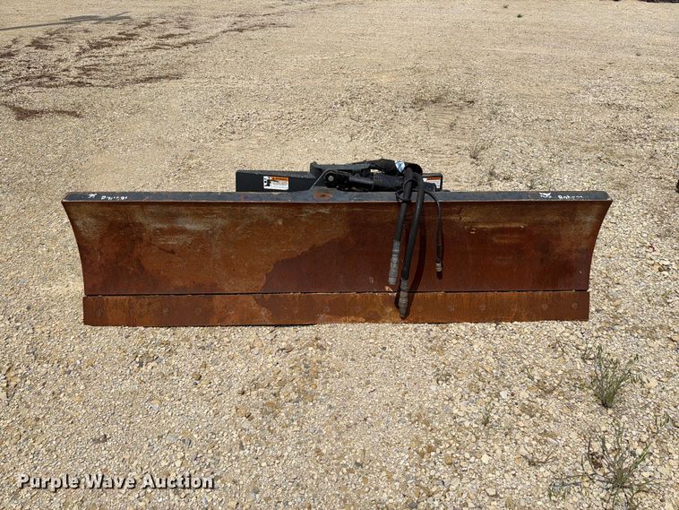 image for item NA9445 2014 Bobcat Dozer 96 skid steer dozer blade