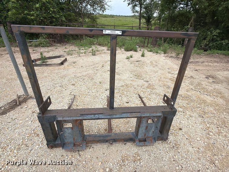 image for item NA9448 Skid steer bale spear