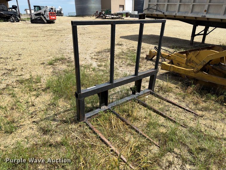 image for item NA9452 Bale fork