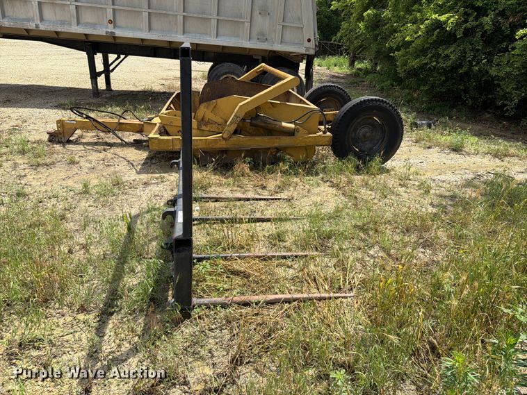 image for item NA9452 Bale fork