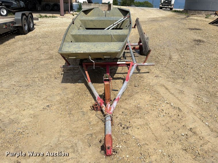 image for item NA9456 Landau 1462F boat