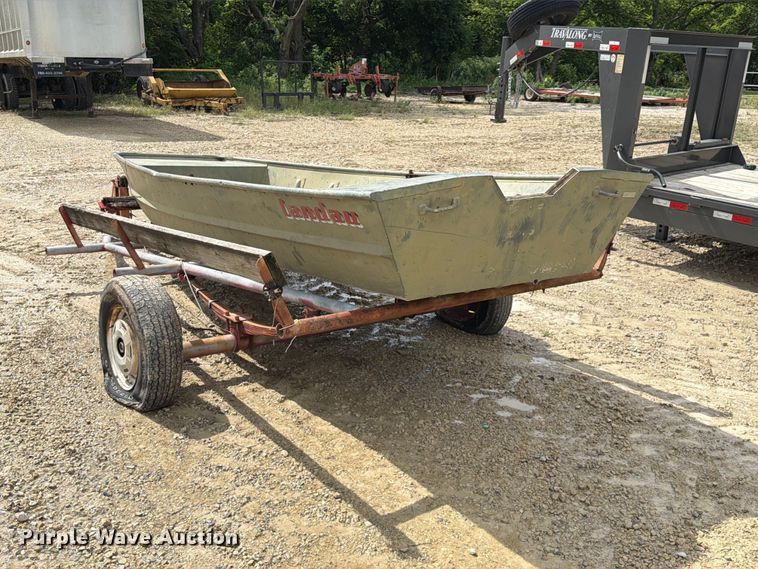 image for item NA9456 Landau 1462F boat
