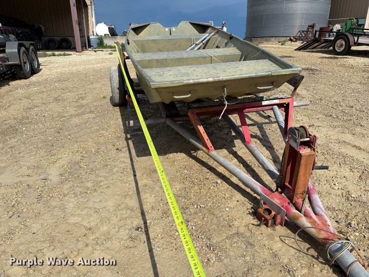 image for item NA9456 Landau 1462F boat