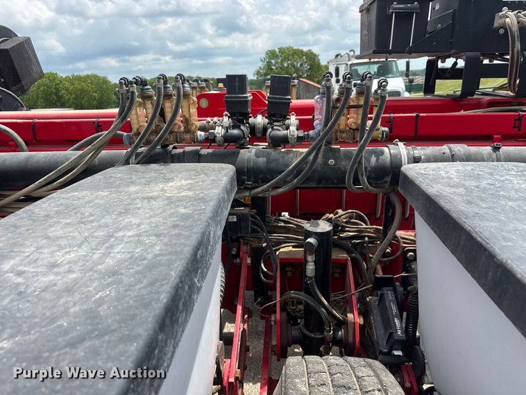 image for item NA9457 AGCO Challenger 9800 no-till planter