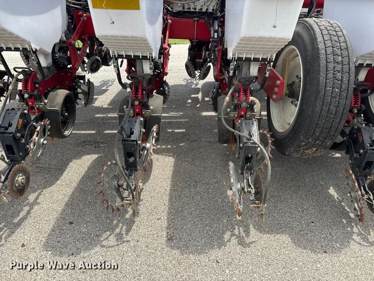 image for item NA9457 AGCO Challenger 9800 no-till planter
