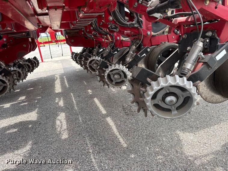 image for item NA9457 AGCO Challenger 9800 no-till planter