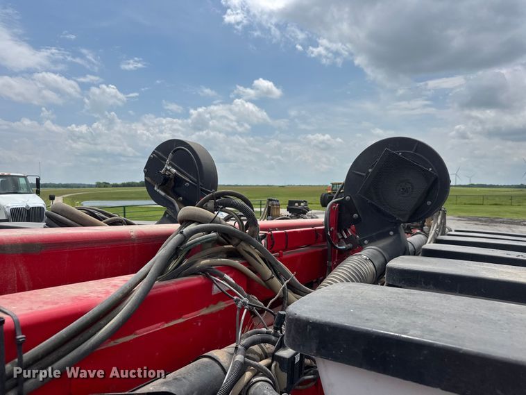 image for item NA9457 AGCO Challenger 9800 no-till planter