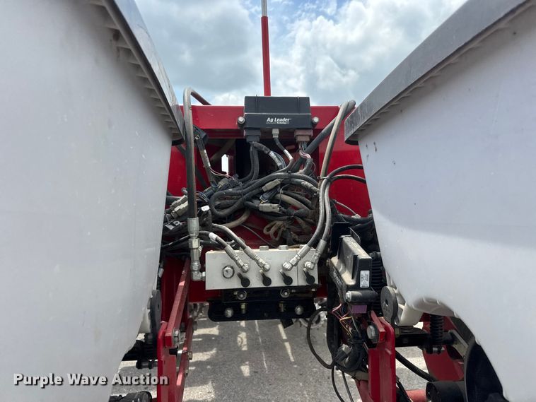 image for item NA9457 AGCO Challenger 9800 no-till planter
