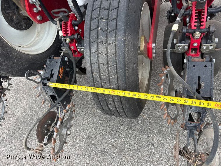 image for item NA9457 AGCO Challenger 9800 no-till planter
