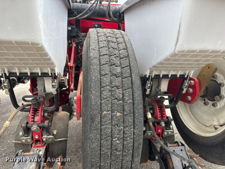 image for item NA9457 AGCO Challenger 9800 no-till planter