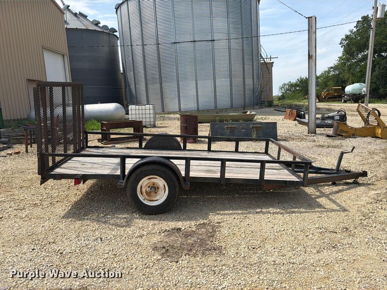 image for item NA9462 Utility trailer