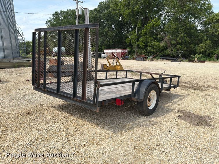 image for item NA9462 Utility trailer