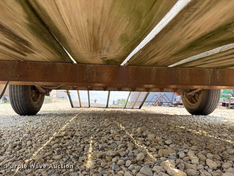 image for item NA9462 Utility trailer