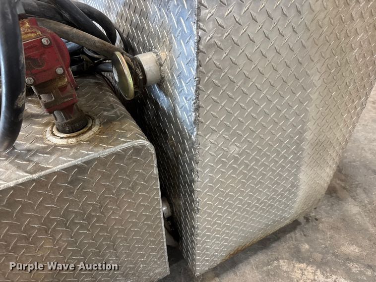 image for item NA9463 (2) fuel tanks