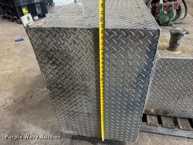 image for item NA9463 (2) fuel tanks