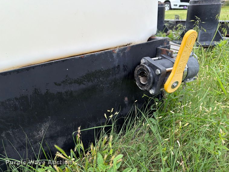 image for item NA9464 (2) Tractor mounted fertilizer tanks