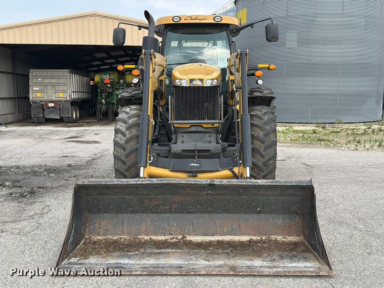 image for item NA9465 2012 Challenger MT585D MFWD tractor