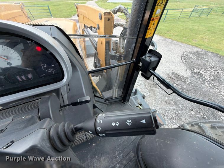 image for item NA9465 2012 Challenger MT585D MFWD tractor